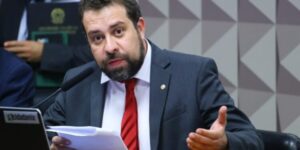 Vai ser ruim voto assim lá na casa do…!!! Boulos quase fica fora do 2° turno mesmo com a campanha mais cara do país: Já arrecadou R$ 65 milhões e gastou até agora R$ 39 milhões