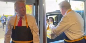 Brasileira encontra Trump no McDonald’s e faz alerta: ‘Não deixe os EUA virarem o Brasil!’; VEJA VÍDEO