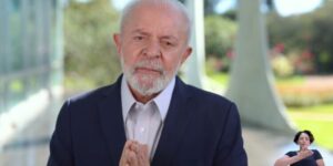 E quer continuar presidente até seus 120 anos!!! Os três tiros no pé dados por Lula em um único dia