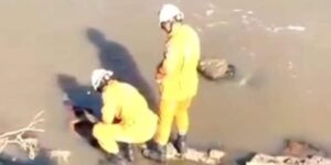 VÍDEO: homem “morto” acorda durante resgate dos bombeiros em rio; VEJA