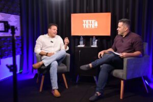 Felipe Camarão foi o primeiro entrevistado no podcast ‘Tete à Tete’