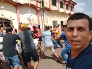 Cândido Mendes: vereador acusa prefeito de suborno e joga R$ 250 mil para a população