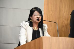 Fátima Araújo propõe Política Educativa para prevenir jogos eletrônicos que induzam ao suicídio