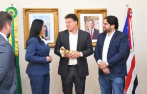 Governador em exercício, Felipe Camarão recebe diretoria do Tribunal de Justiça Desportiva do MA