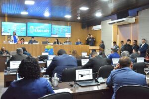 Plenário da Câmara decide pela cassação do mandato de Domingos Paz