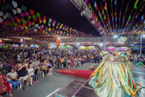 Sucesso na noite de abertura, Arraial da Assembleia lota e reúne grandes nomes da cultura do Maranhão