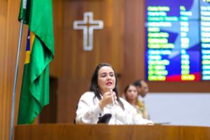 Para Stênio, indicação de Andreia Rezende ao TCE encerraria ‘círculo virtuoso’ de Brandão