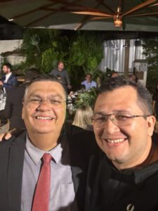 Prefeito de Araguanã participa de jantar em homenagem a Flávio Dino em Brasília