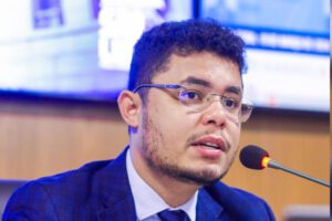 Ribeiro Neto solicita recuperação asfáltica e drenagem para o bairro da Chácara do Itapiracó, em São Luís