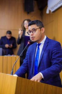 Ribeiro Neto exige transparência na gestão de R$10 mi do Fundo de Combate ao Câncer em São Luís