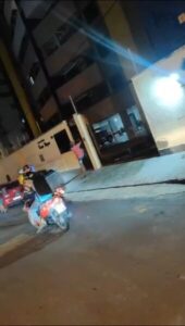 Prédio atacado por motoboys tem doentes crônicos e autistas, relata morador