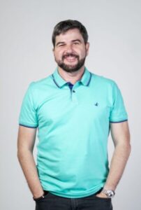 Liviomar Macatrão apresenta projeto para instalação de energia solar em escolas e mercados de São Luís