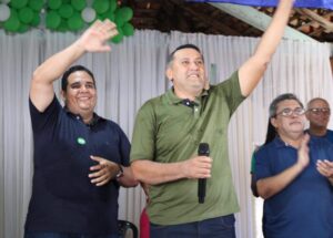 Lançamento da pré-candidatura de Magno e Olavo reúne uma multidão em Guimarães