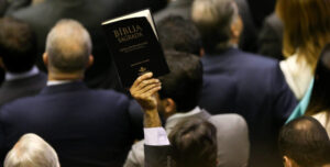 Evangélicos tentam barrar julgamento de “abuso de poder religioso”