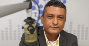 Franklin Douglas aceita desafio e também topa participar de todos os debates