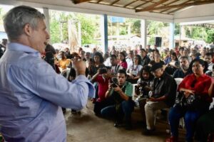 Ministro de Lula se confunde e chama cidade de Alcântara de quilombo