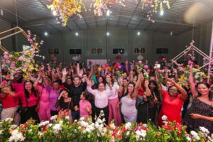 Durante encontro de mulheres, Lucyana Genésio relembra sua trajetória e destaca o papel feminino na política