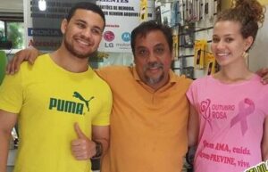Técnicos em celulares se reúnem em associação…