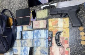 PM prende dupla e recupera pertences de vítimas roubadas em ônibus em São Luís