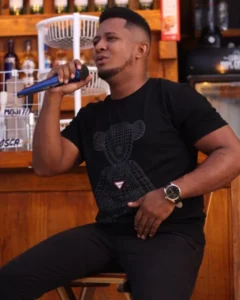 Cantor maranhense morre de infarto após show na capital