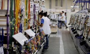 Sondagem industrial: produção e emprego tem queda em dezembro de 2022