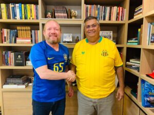 Imagem do dia: Othelino e Dino. Rumo ao tetra?