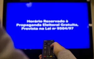 Hoje é o último dia para veiculação da propaganda eleitoral gratuita no rádio e na TV