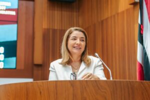 Iracema Vale agradece apoio à implantação da Lei que protege os Lençóis Maranhenses
