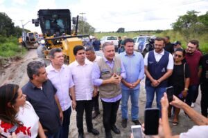 Ao lado de Felipe Camarão, Ministro anuncia medidas para estradas danificadas pelas chuvas