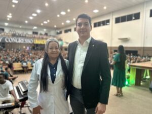 Fernando Braide e Fátima Sales participam de congresso de jovens da Assembleia de Deus
