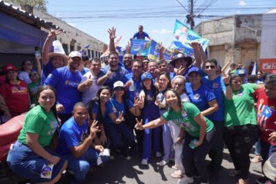 Raimundinho acompanhado do deputado Marcio Jerry e do ‘Grupo do 15’ visita centro comercial de Presidente Dutra
