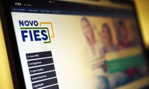 MEC prorroga convocação de lista de espera do Fies para sexta, dia 19