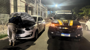 PRF recupera em Caxias veículo com com placas “clonadas” e registro de furto em SP