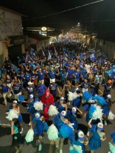 Carlos Figueiredo e Luiz Everton inauguram comitê central e arrastam multidão no ‘Arrastão do 15’ em São João Batista