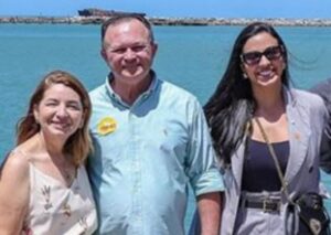 No Ceará, deputada Daniella prestigia filiação de Cid Gomes ao PSB