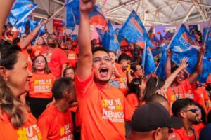 Ver. Ribeiro Neto mostra força política e leva uma das maiores caravanas para a convenção do PSB em São Luís