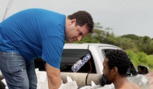 Deputado estadual João Batista Segundo distribui mais de 10 toneladas de pescado em Pinheiro