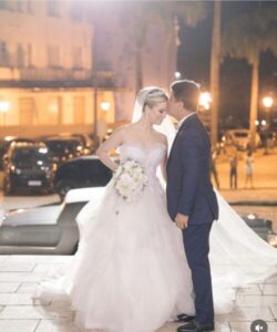 Prefeito Deoclides realiza casamento luxuoso da Filha em São Luís, ignorando o comercio e os profissionais de Porto Franco e região