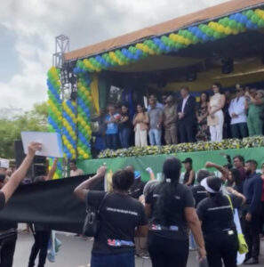 Prefeito de Santa Inês passa vexame