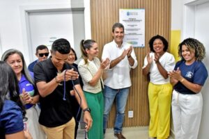 Braide entrega novo centro de saúde Pedrinhas II
