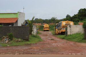 Após receber R$ 22,5 milhões apenas no mês de janeiro, prefeito Carrinho deixa crianças sem aulas em Viana