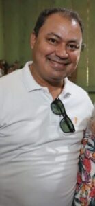 Desembargador Cleones Cunha determina retorno ao cargo do prefeito ‘Facinho’, de Cândido Mendes