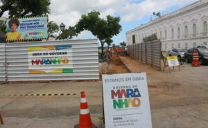 Sinfra prevê para agosto conclusão da recuperação do muro da Praça Pedro II