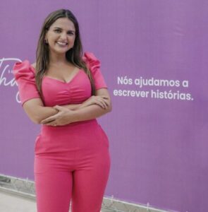 Com a mãe e o pai prefeitos e o esposo deputado, Thayanne Evangelista deverá disputar vaga na Câmara de São Luís