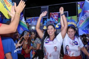 “Um dia histórico”, Adriana Fernandes, mostra força como pré-candidata a vereadora em Presidente Dutra.
