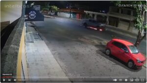 VÍDEO: Moto é arrastada 50 metros por Ford Ranger da Secretaria de Pesca; motorista foge e não presta socorro