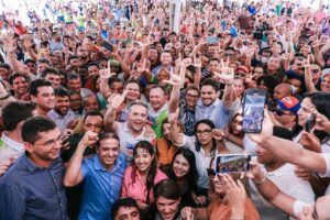 Amanda e Fábio Gentil na inauguração da BR 226