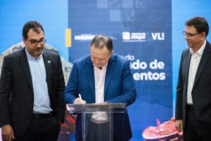 Governo e VLI assinam memorando de estudos para ampliação do Porto do Itaqui