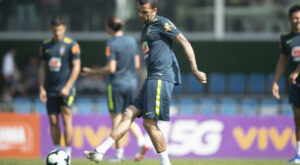 Muita grana por uma liberdade limitada!!! Daniel Alves paga fiança de 1 milhão de euros e deixará cadeia… Vergonha!!!