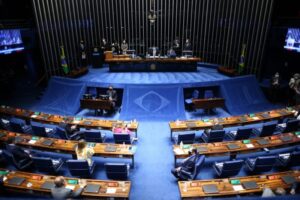 Podemos de Braide perde protagonismo no Senado e cai no colo do Centrão da Câmara